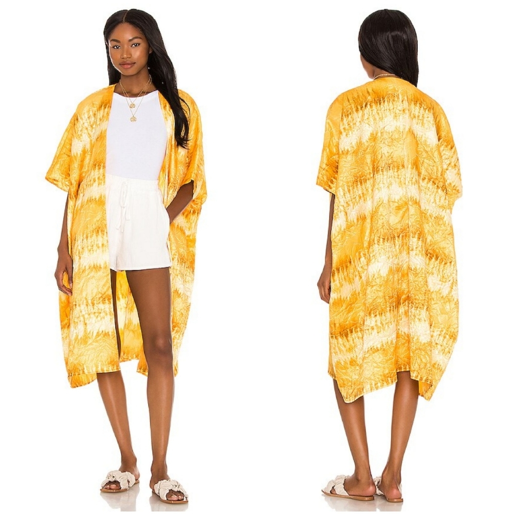 NEW House of Harlow Kimono
